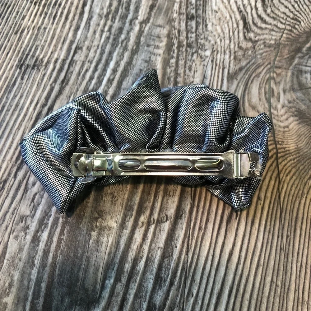 TRIMMINGS Hair Clips Black & Sliver 90s Bows 80s Barrette New